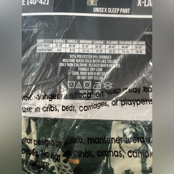 NWT-Bioworld Elf Buddy print unisex sleep pants size XL - Picture 7 of 7
